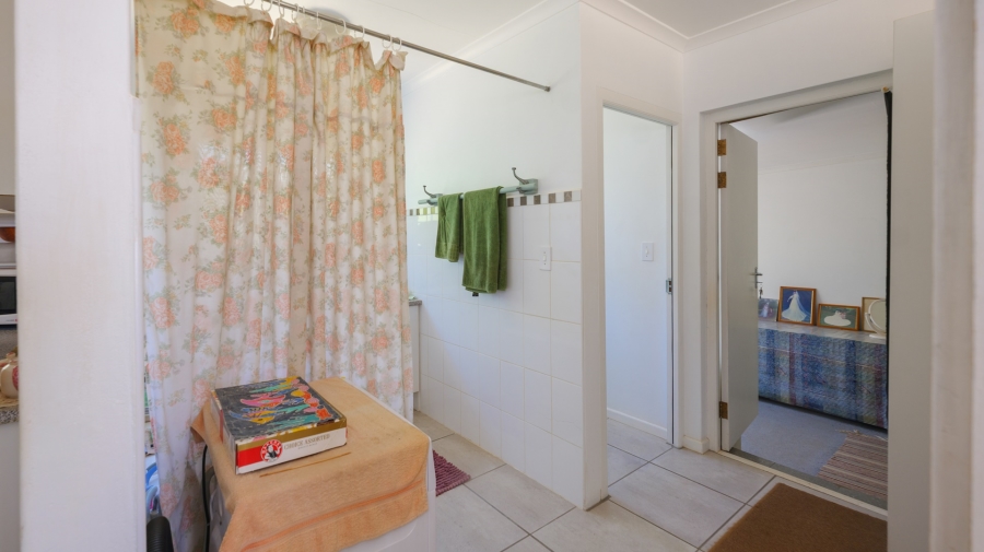 2 Bedroom Property for Sale in Napier Western Cape